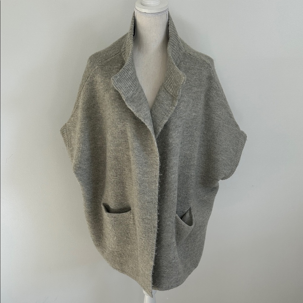 Anthropologie Gray Women's Sweater with Pockets